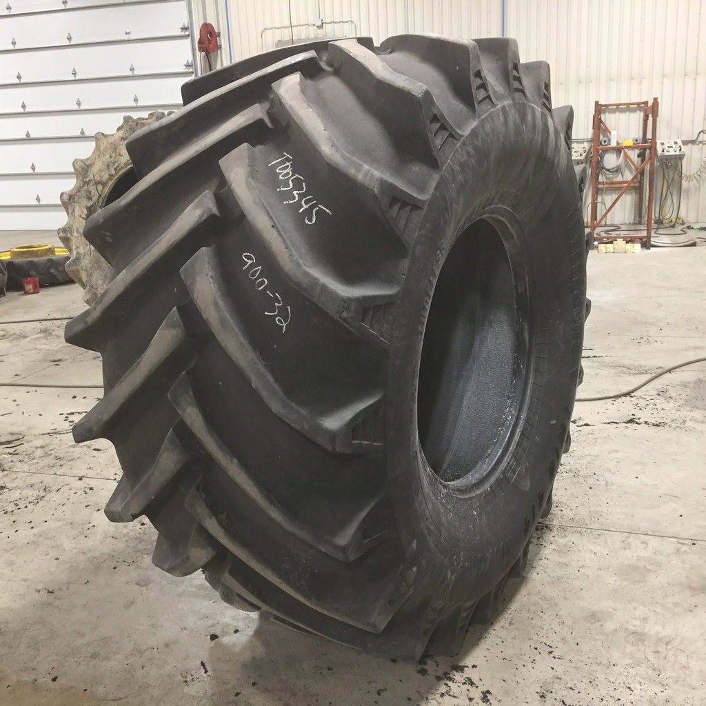 900/60-32 Trelleborg T414 R-1W 176 A8 80%