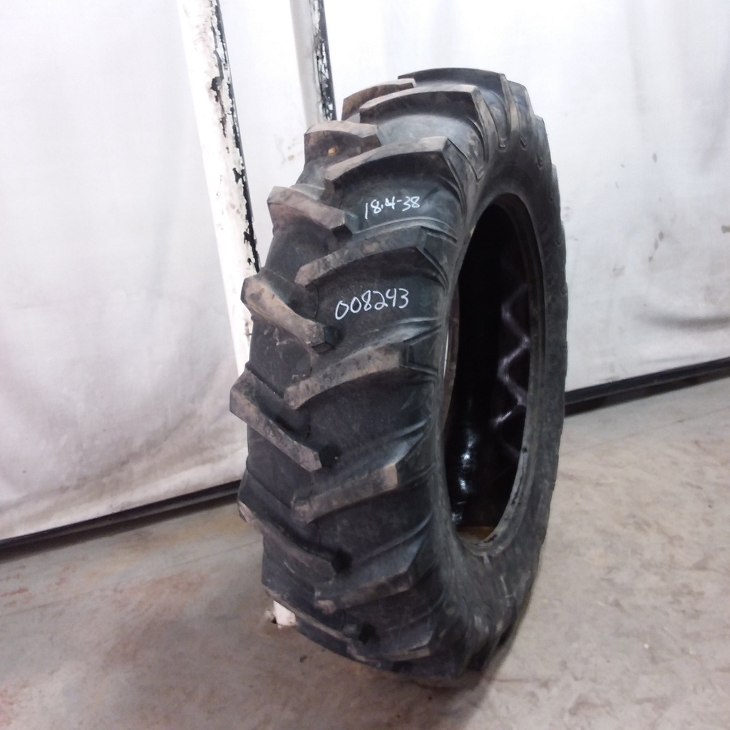 18.4/-38 Harvest King Field Pro All Purpose R-1, D (8 Ply) 95%