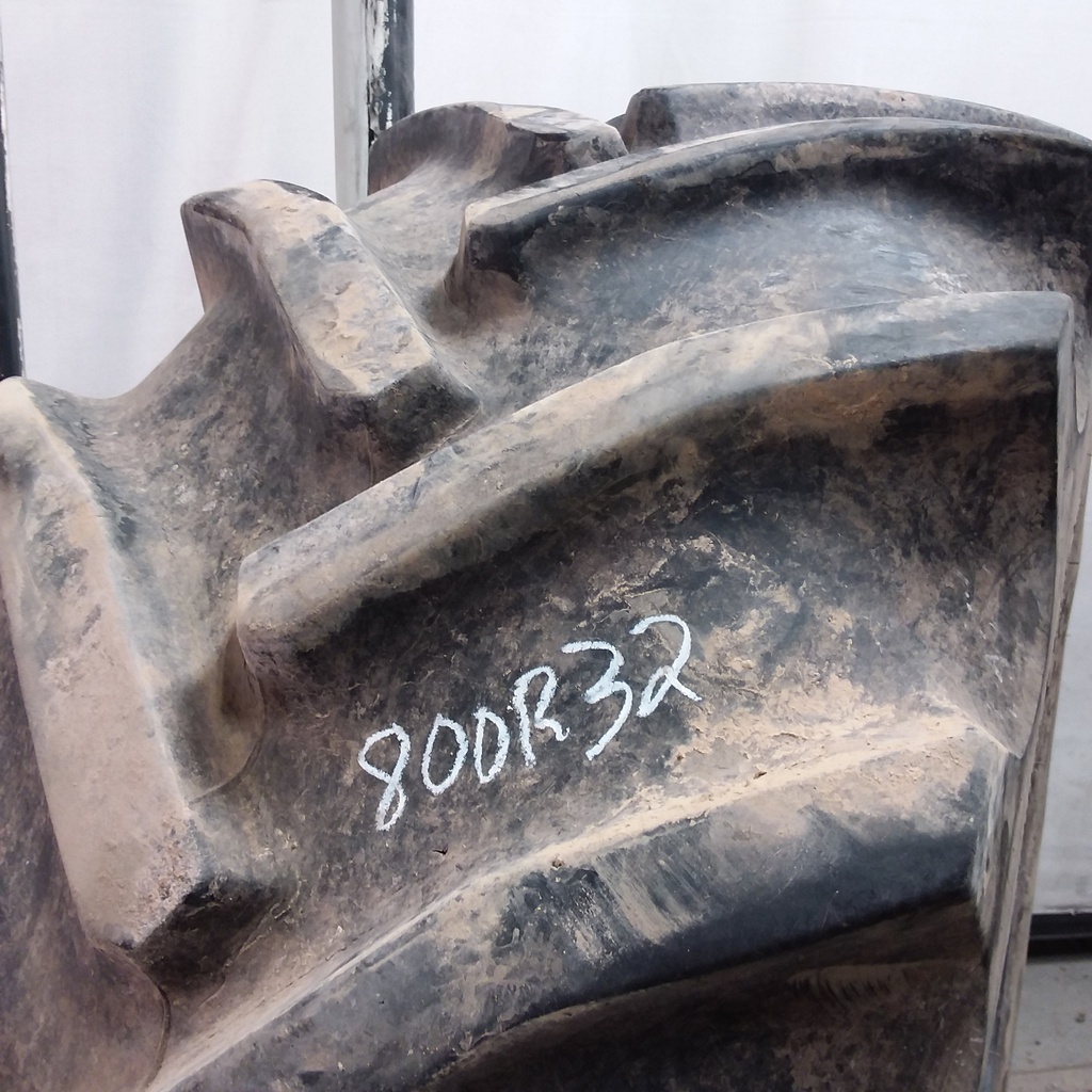 800/65R32 Goodyear Farm Super Traction Radial R-1W 164 B 70%