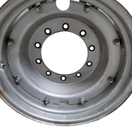 [T012615CTR] 10-Hole Rim with Clamp/Loop Style Center for 26" Rim, Case IH Silver Mist