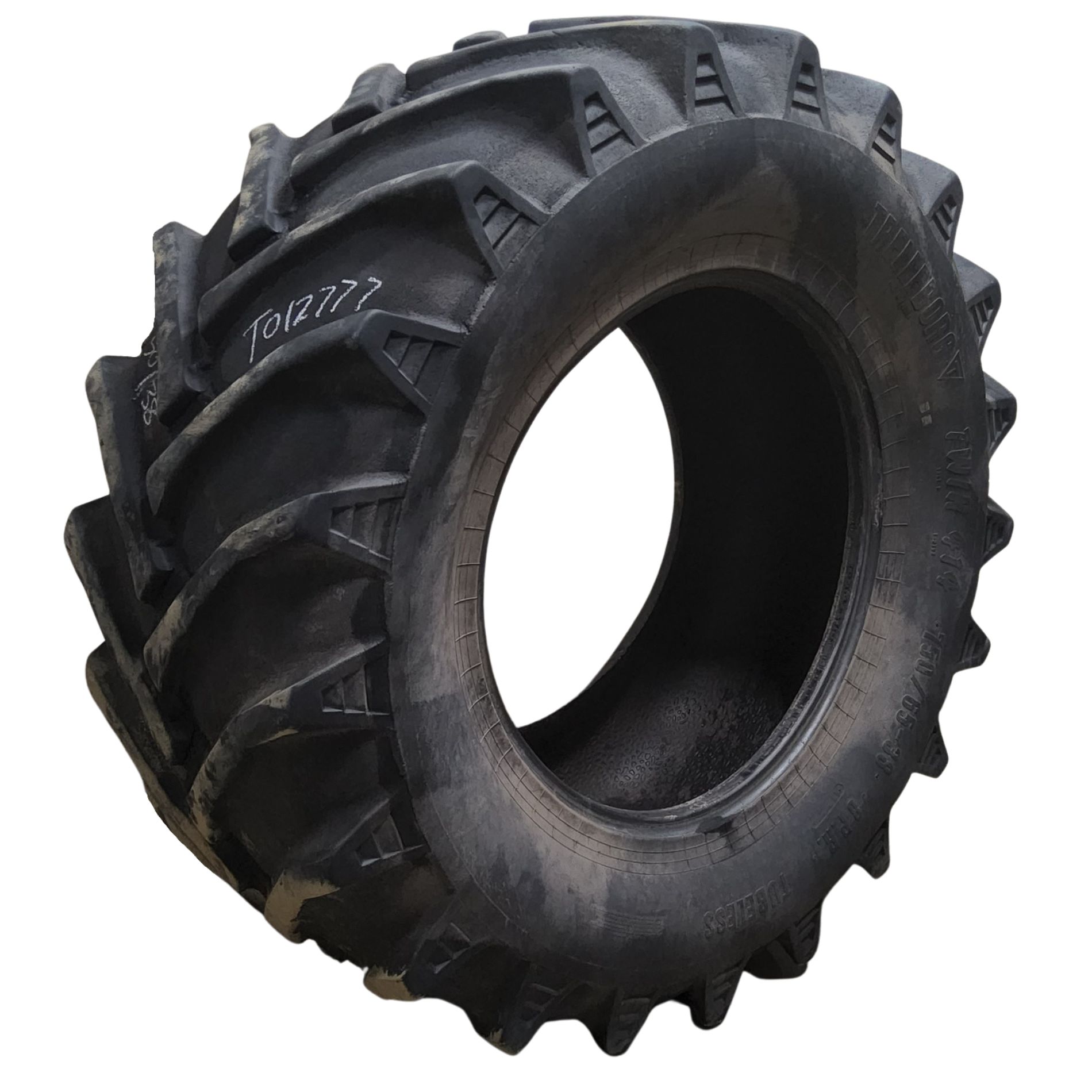 USED 750/65-38 Trelleborg Twin 414 R-1 D (8 Ply), 45% for Sale