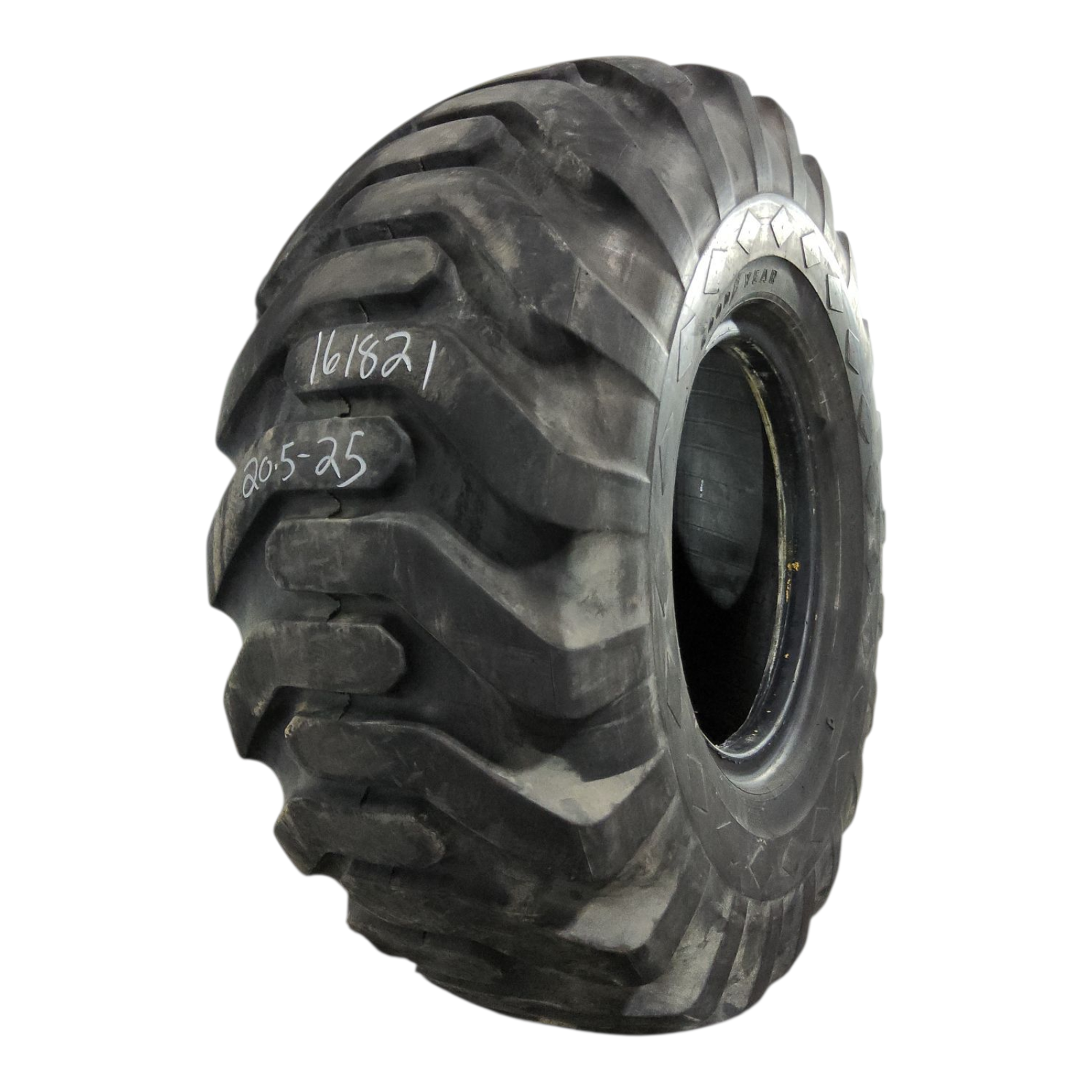 USED 20.5-25 Goodyear SGL E/L-2A E-2/G-2/L-2/R-4 F (12 Ply), 80 
