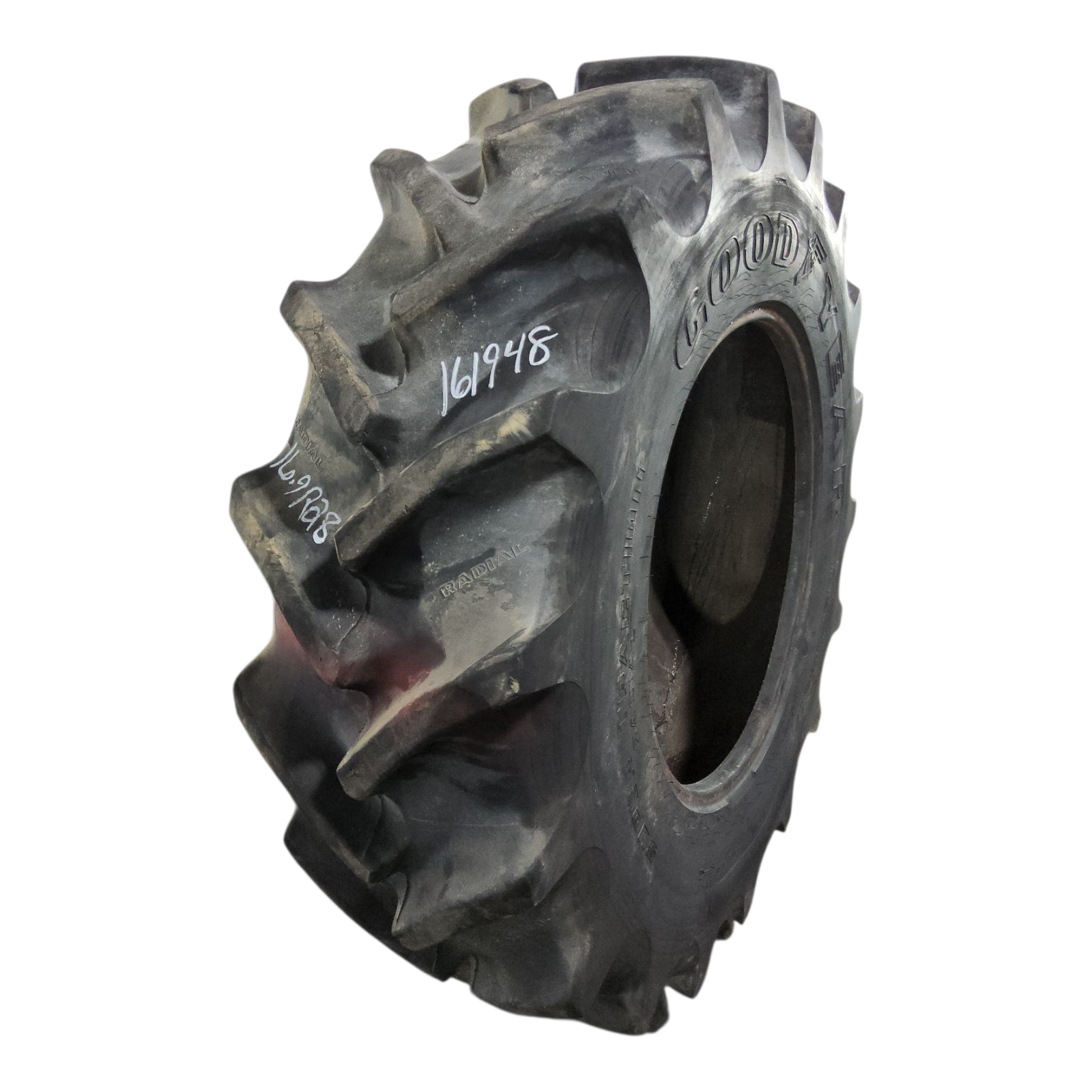 USED 16.9R28 Goodyear Farm Super Traction Radial R-1W 136B 80% for