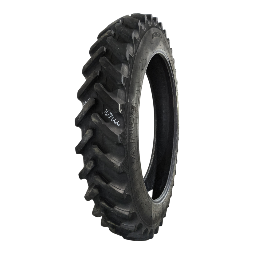 USED VF320/105R54 Alliance Agriflex+ 354 R-1W 172D 70% for Sale