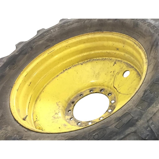 [WS001646] 18"W x 38"D, John Deere Yellow 12-Hole Formed Plate Sprayer