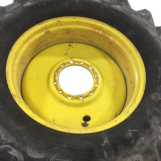 [WT005677] 18"W x 38"D, John Deere Yellow 12-Hole Formed Plate Sprayer