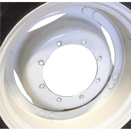 [WT007264CTR] 8-Hole Stub Disc (groups of 2 bolts) Center for 28" Rim, New Holland White