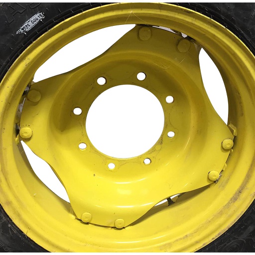 [WT008513CTR] 8-Hole Rim with Clamp/Loop Style (groups of 2 bolts) Center for 24" Rim, John Deere Yellow
