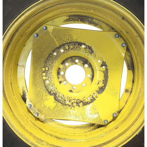 [WT008520CTR] 8-Hole Stub Disc (groups of 2 bolts) Center for 38"-54" Rim, John Deere Yellow
