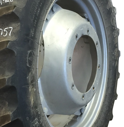 [WT008757CTR] 8-Hole Rim with Clamp/Loop Style (groups of 2 bolts) Center for 28"-30" Rim, Case IH Silver Mist