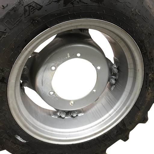 [WT007764] 10"W x 24"D Rim with Clamp/Loop Style (groups of 2 bolts) Rim with 6-Hole Center, Case IH Silver Mist