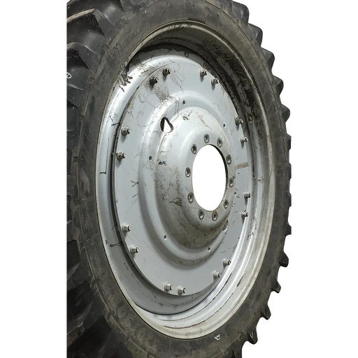[WT007908] 10"W x 50"D Stub Disc (groups of 2 bolts) Rim with 10-Hole Center, Case IH Silver Mist