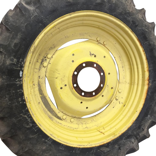 [WT008188] 10"W x 42"D Stub Disc (groups of 2 bolts) Rim with 8-Hole Center, John Deere Yellow