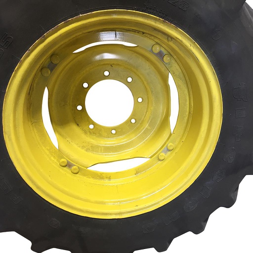 [WT008817] 10"W x 28"D Stub Disc (groups of 2 bolts) Rim with 8-Hole Center, John Deere Yellow