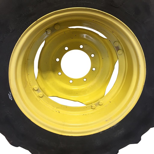 [WT008818] 10"W x 28"D Stub Disc (groups of 2 bolts) Rim with 8-Hole Center, John Deere Yellow