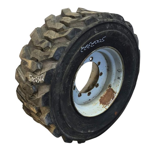 [S002322] 15/-19.5 Blackstone Wide Wall R-4 on Agco Corp Gray 9-Hole Flat Plate 99%