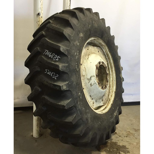 [T006885] 520/85R38 Firestone Radial All Traction 23 R-1 on New Holland White 10-Hole Formed Plate 85%