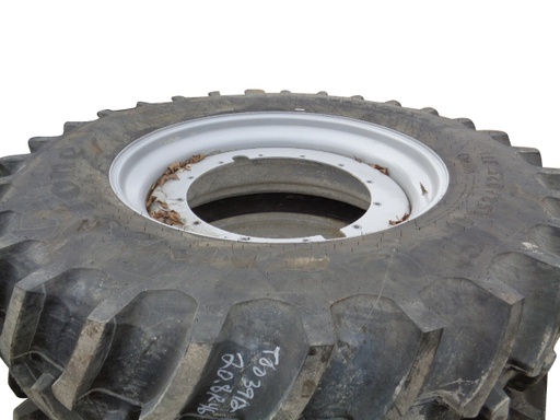 [T003913] 480/70R34 Firestone Radial 9000 R-1W on Agco Corp Gray 12-Hole Waffle Wheel (Groups of 3 bolts) 99%