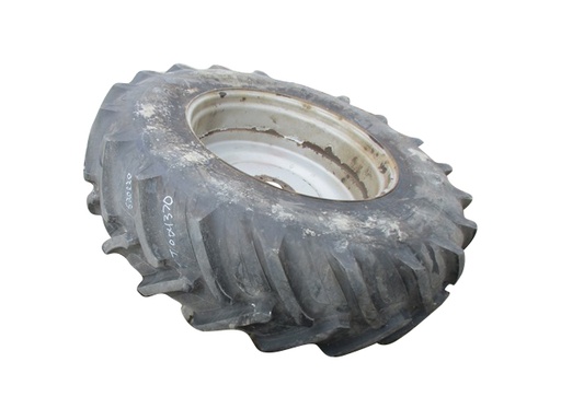 [T004370] 520/85R38 BF Goodrich Power Radial 80 R-1 on Case IH Silver Mist 10-Hole Formed Plate 75%