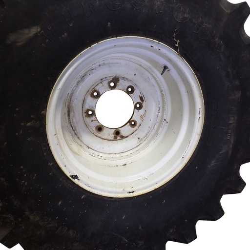 [WT009400] 20"W x 26"D, Ford / New Holland White 8-Hole Formed Plate