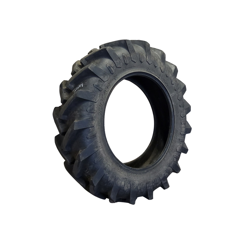 USED 16.9R38 Titan Farm AG48N Radial R-2 70% for Sale | NTS Tire Supply