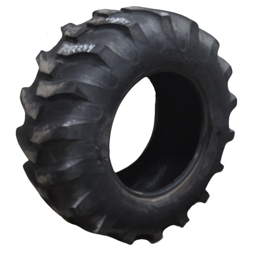 [RT012284] 17.5L-24 Titan Farm Industrial Tractor Lug R-4 C (6 Ply), 85%