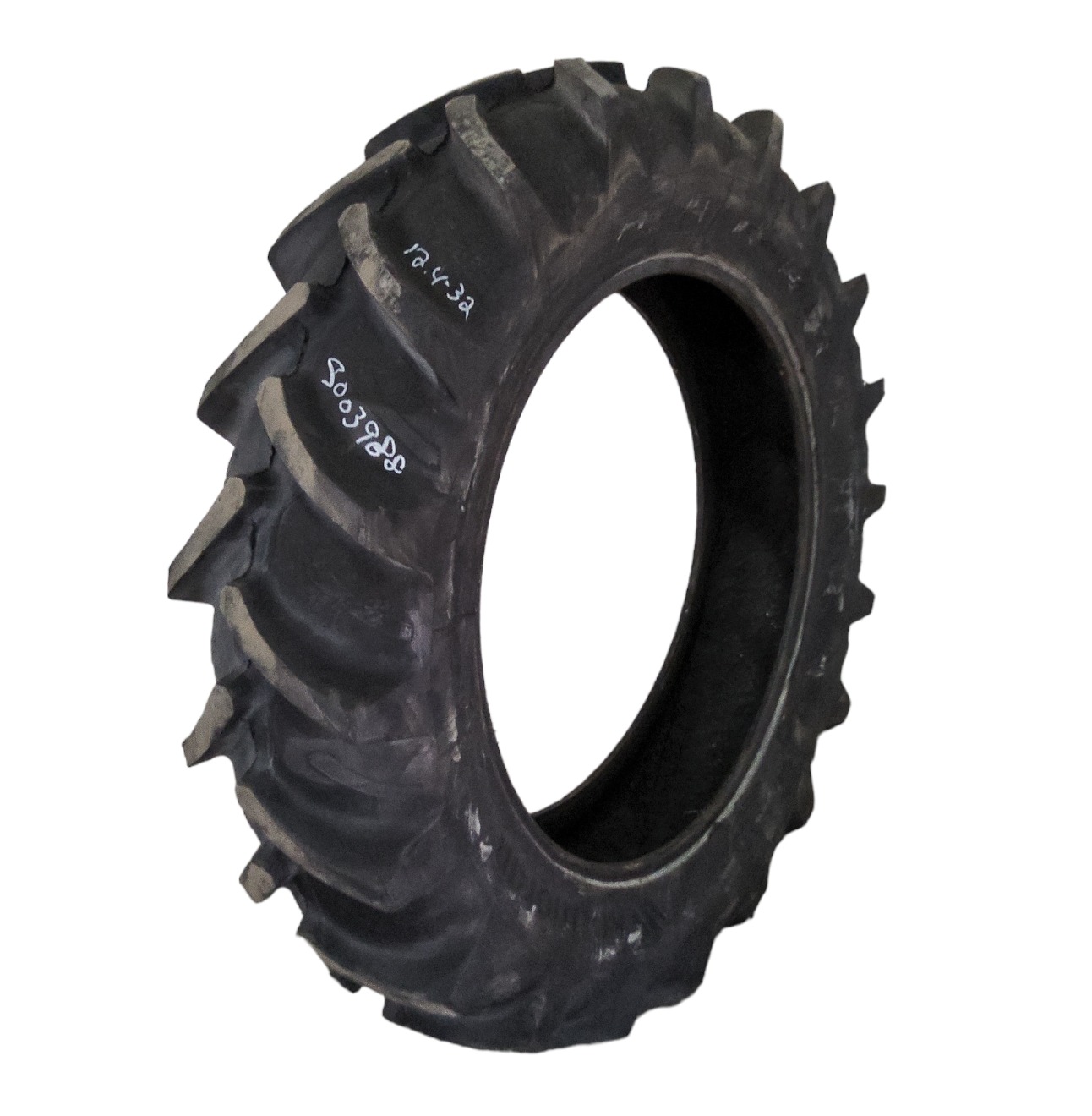 USED 12.4-32 Stomil-Olsztyni Kormoran Land Pro R-1 C (6 Ply