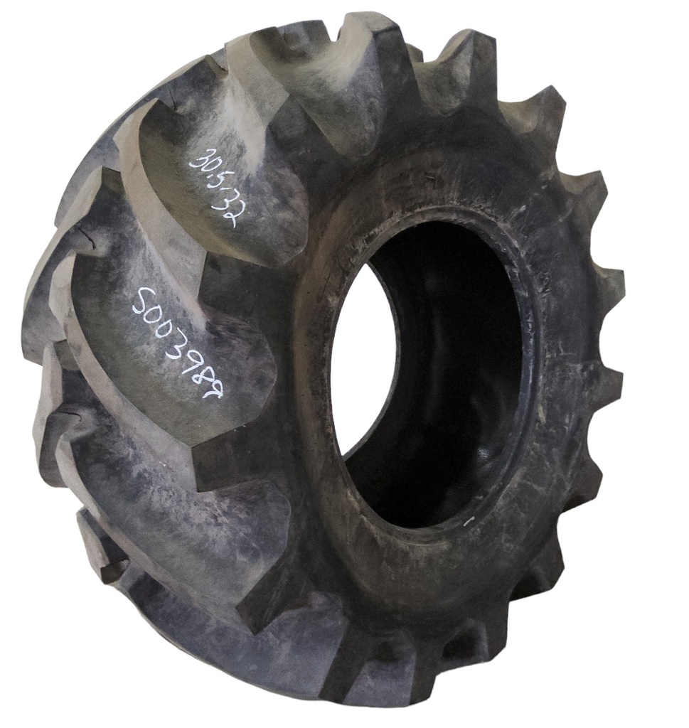 USED 30.5L-32 Firestone Champion Spade Grip R-2 E (10 Ply), 95% for ...