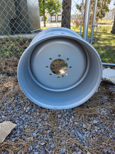 [9004747SM] 13"W x 22.5"D, Case IH Silver Mist 8-Hole Implement , 0.32" Offset