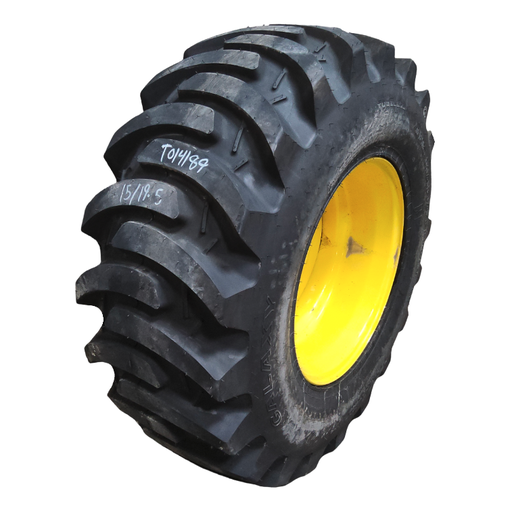 [T014189] 15/-19.5 Galaxy Marathoner R-4 on John Deere Yellow 8-Hole Implement 99%