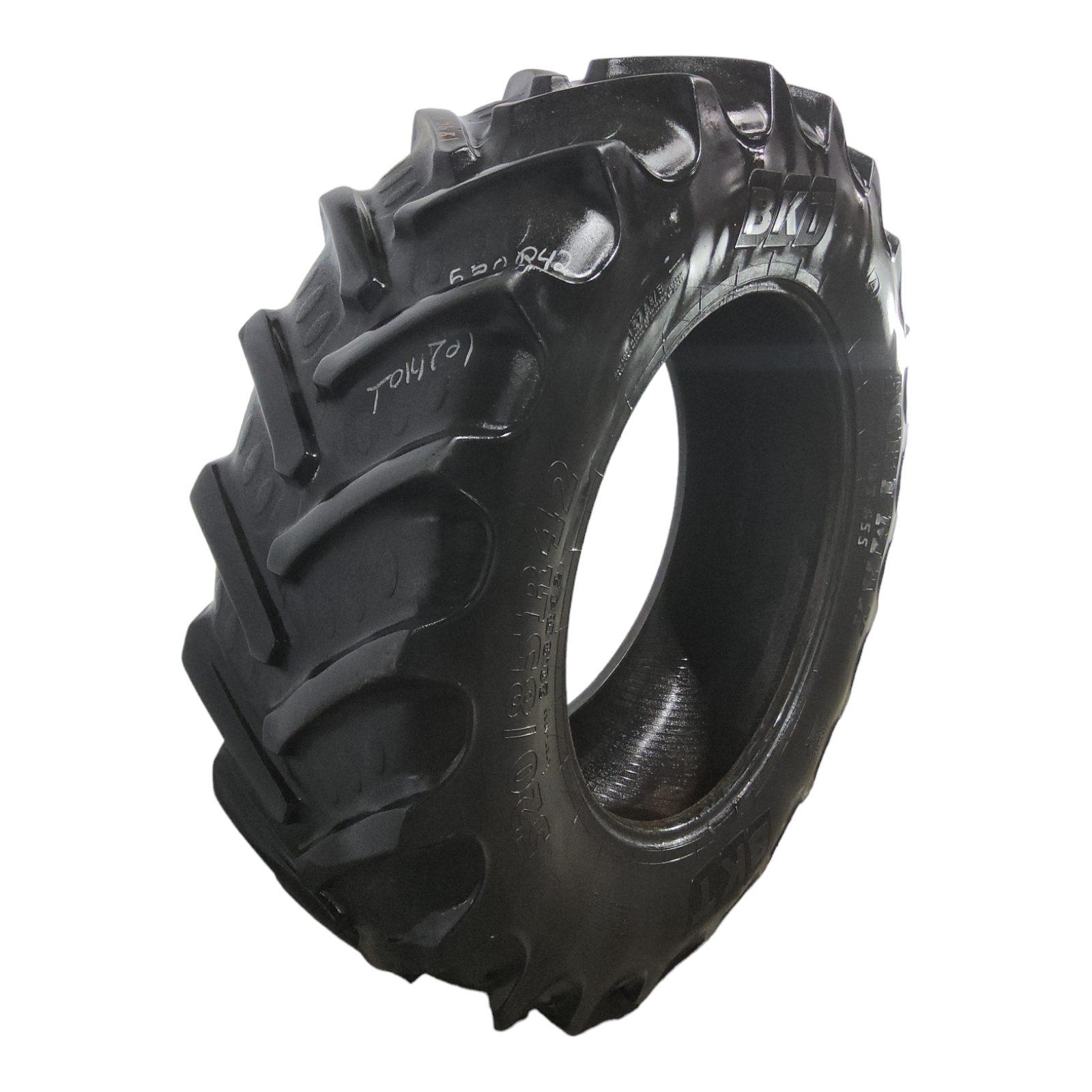 USED 520/85R42 BKT Tires Agrimax RT 855 R-1W 157A8 50% for