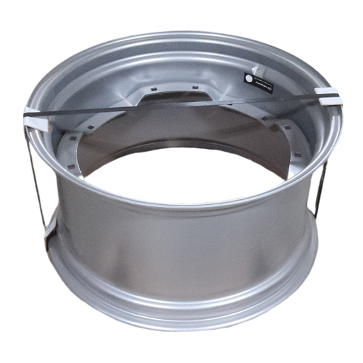 [NTS-130375] 15"W x 28"D, Case IH Silver Mist 8-Hole Waffle Wheel (Groups of 3 bolts)