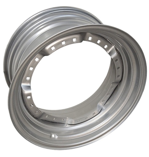 [NTS-130846] 15"W x 30"D, Case IH Silver Mist 12-Hole Waffle Wheel (Groups of 3 bolts) , 2.5" Offset