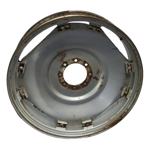 [131468CTR] 8-Hole Rim with Clamp/Loop Style (groups of 2 bolts) Center for 42"-54" Rim, Case IH Silver Mist