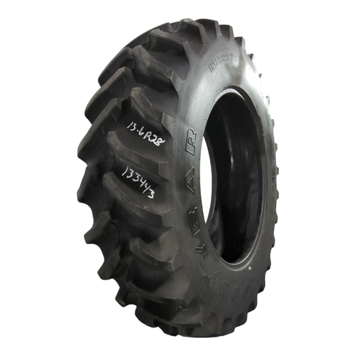 [133443] 13.6R28 Goodyear Farm Dyna Torque Radial R-1 126A8 85%