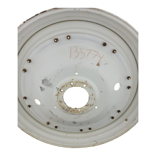 [135774] 8-Hole Stub Disc (groups of 2 bolts) Center for 50"-54" Rim, New Holland White