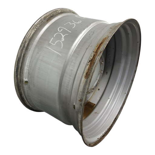 [NTS-152936] 23"W x 38"D, Case IH Silver Mist 10-Hole Formed Plate Sprayer , 2.62" Offset