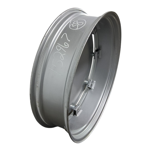 [NTS-152967] 10"W x 38"D, Case IH Silver Mist 8-Hole Rim with Clamp/U-Clamp