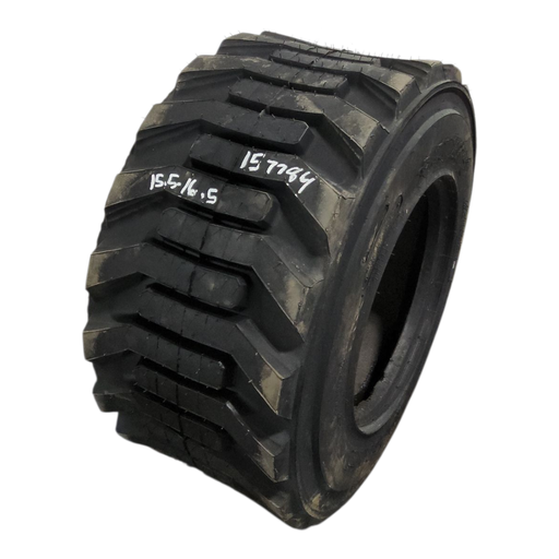 [NTS-157784] 33x15.50-16.5NHS Titan Farm HD2000 II SS R-4 G (14 Ply), 99%