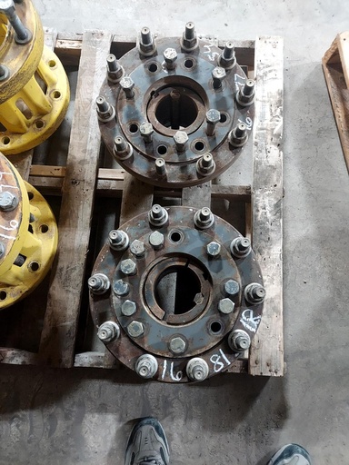 [NTS-168118] 10-Hole Wedg-Lok Style, 4.31" (109.55mm) axle, Black 10-Hole Wedg-Lok Style, 4.31" (109.55mm) axle, Black Dual hubs BLK