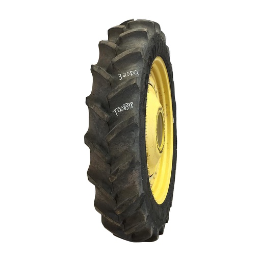 [RT008398-Z] 320/90R42 Goodyear Farm DT800 Optitrac R-1W 139B 80%