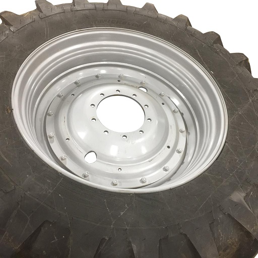 [WT005711RIM-Z] 18"W x 42"D, Case IH Silver Mist 16-Hole Stub Disc