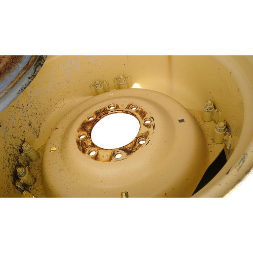 [W004358CTR-Z] 8-Hole Clamp/Loop Style (groups of 2 bolts) Center for 28" Rim, John Deere Yellow